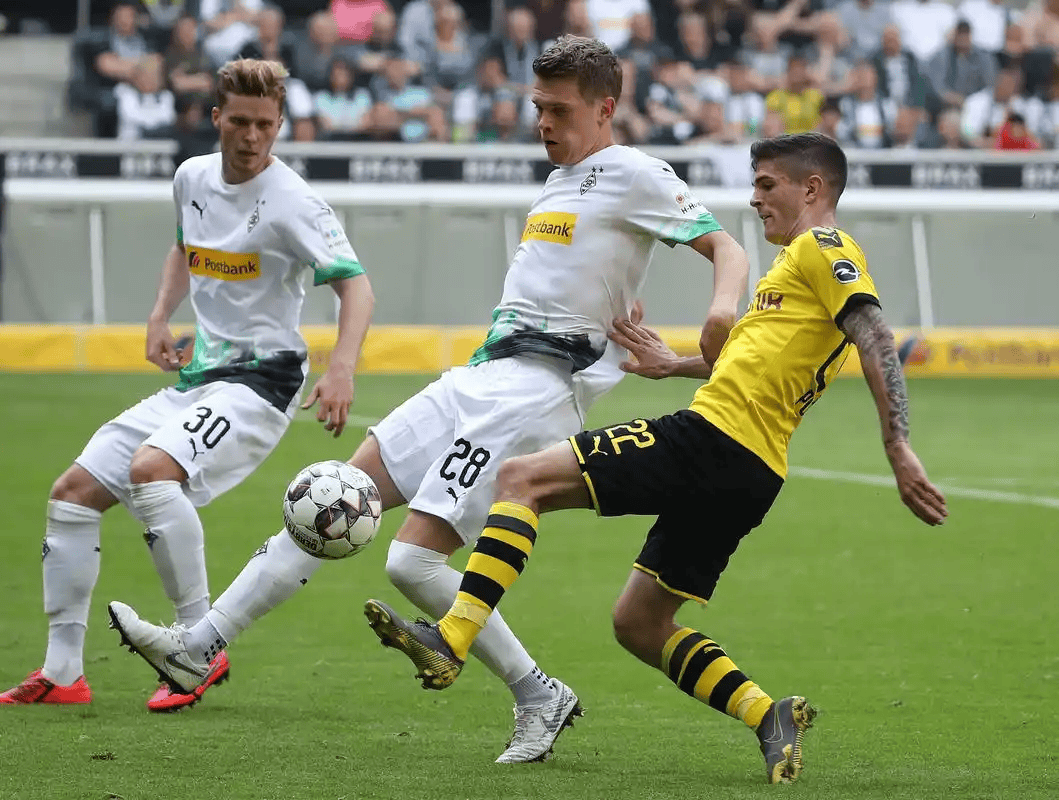 德甲赛程吃紧,斯图加特今夜临场应变,话题不断,球队文化再被提及(勒沃库森斯图加特新闻最新消息) 德甲赛程吃紧,斯图加特今夜临场应变,话题不断,球队文化再被提及(勒沃库森斯图加特新闻最新消息)