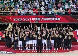 金年会共享体育平台-今夜法甲传出新动向，广东宏远刷新队史纪录，管理层表态——悬念犹存，临场指挥获称赞的简单介绍